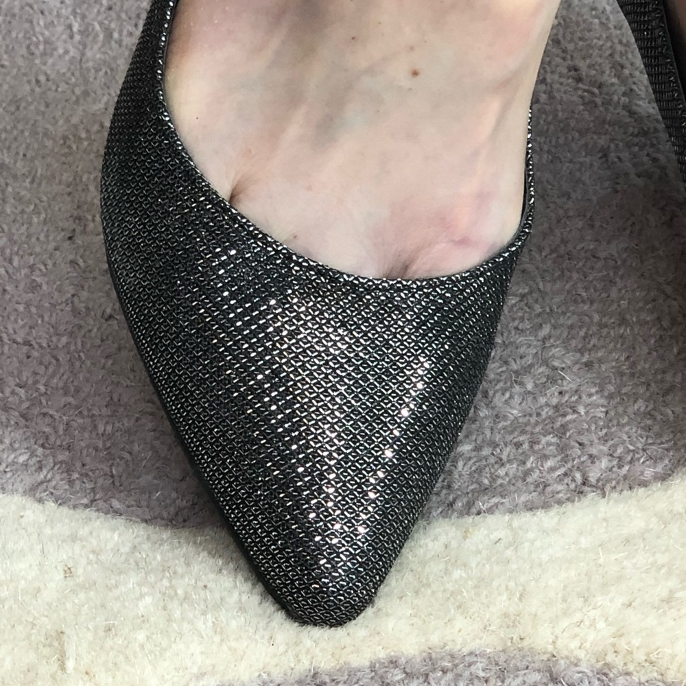 Sparkle kitten heels!